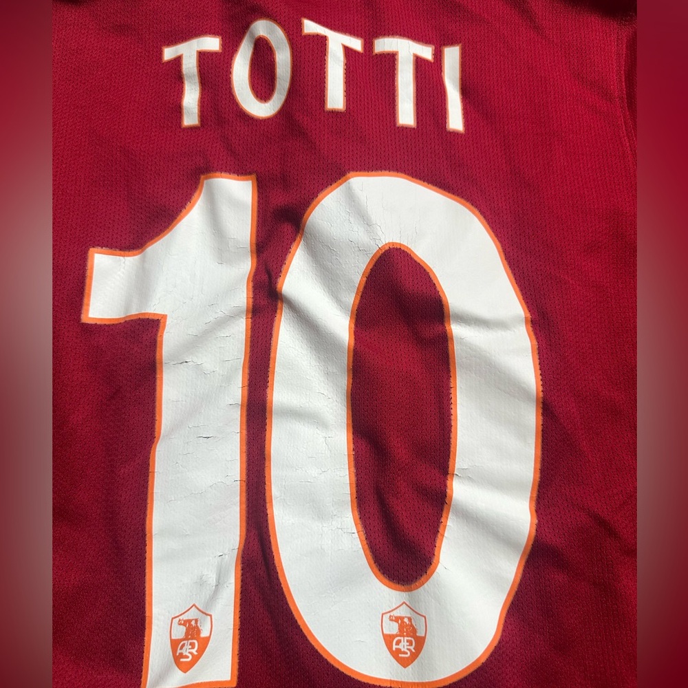 Roma Mens soccer jersey with collar - Red size small.  Totti 10 Nike - Picture 5 of 7